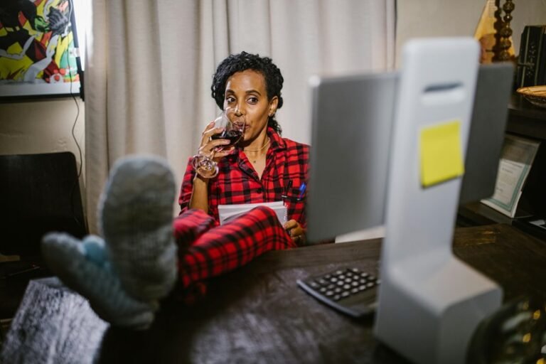 creating online course venture